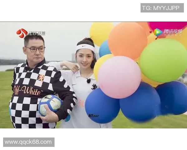 哪位足球明星在爱情中专情且与美丽女性相伴的浪漫故事揭秘