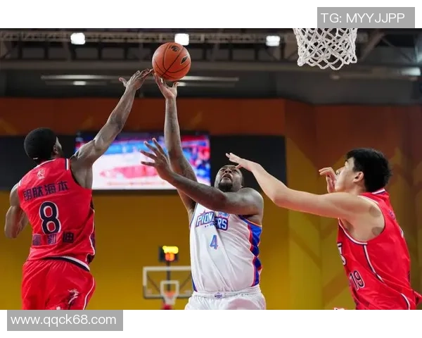 篮球纪实：记录广州篮球队的突破历程